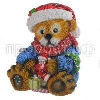 медвежонок с подарком